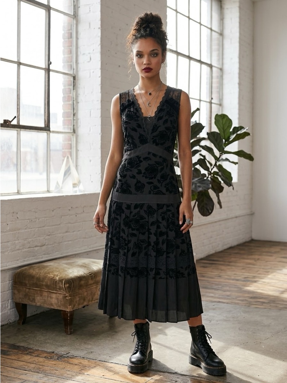 Coach 1941 Black Floral Velvet Burnout Lace Drop Waist Midi Dress - US 0